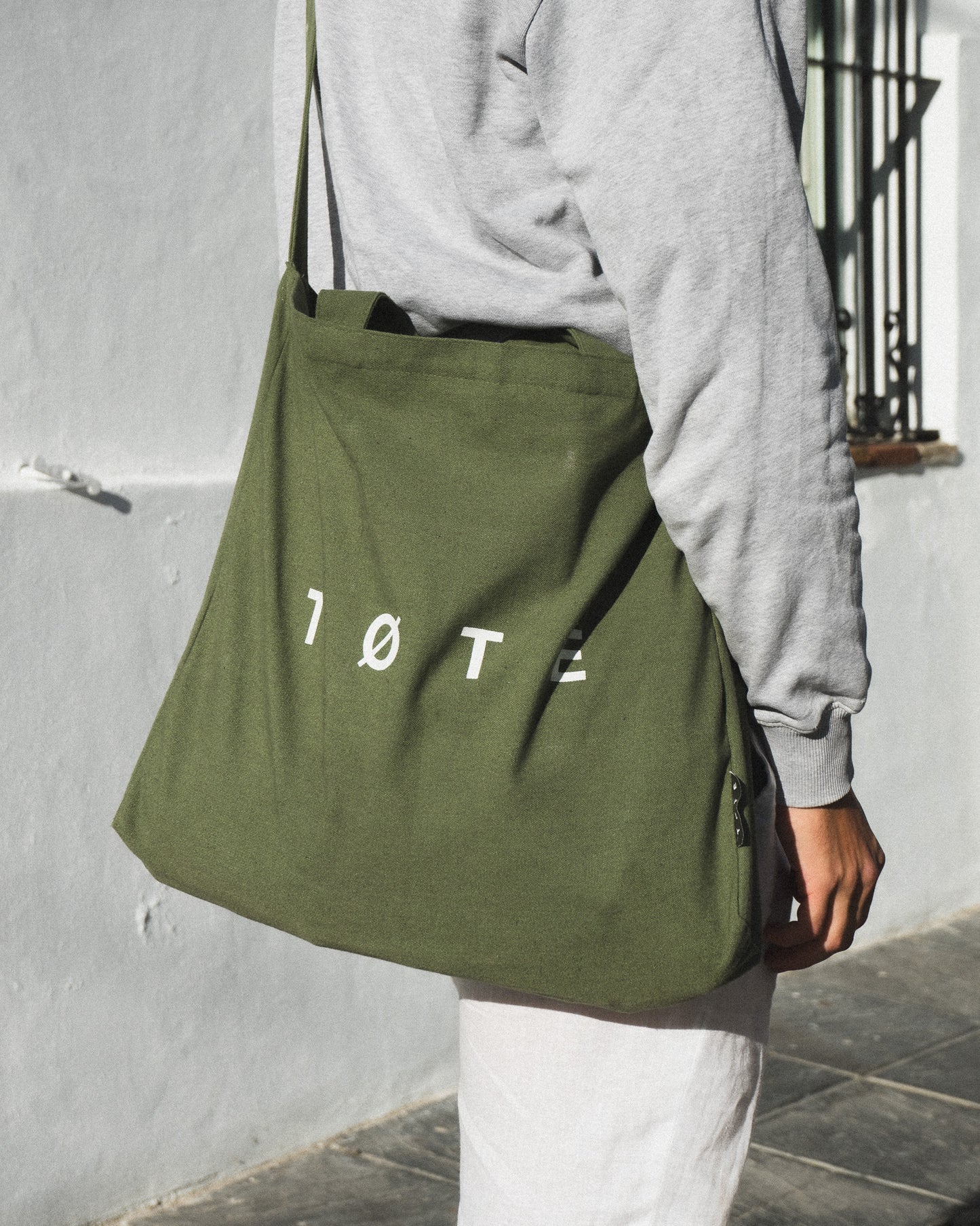 khaki green cotton tote bag TØTE