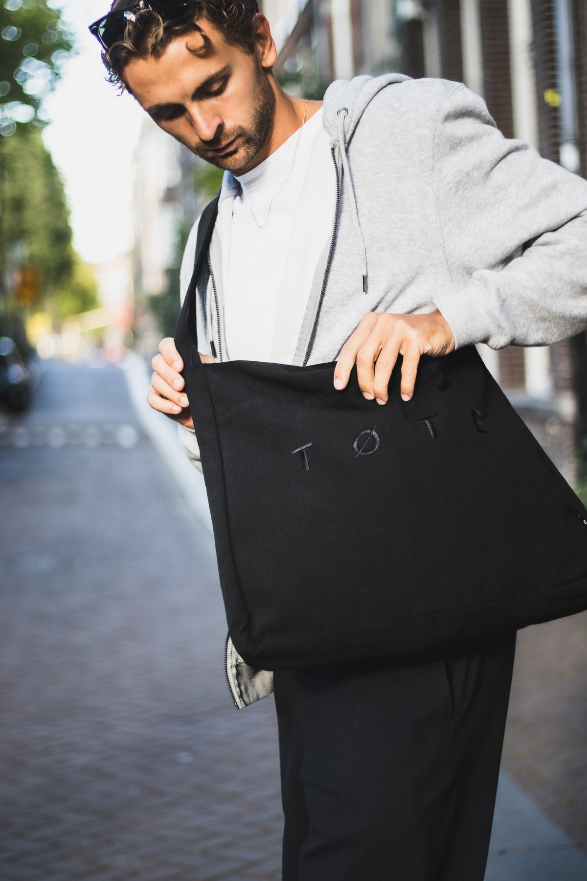 Wide-Strap TØTE Bag | Negro