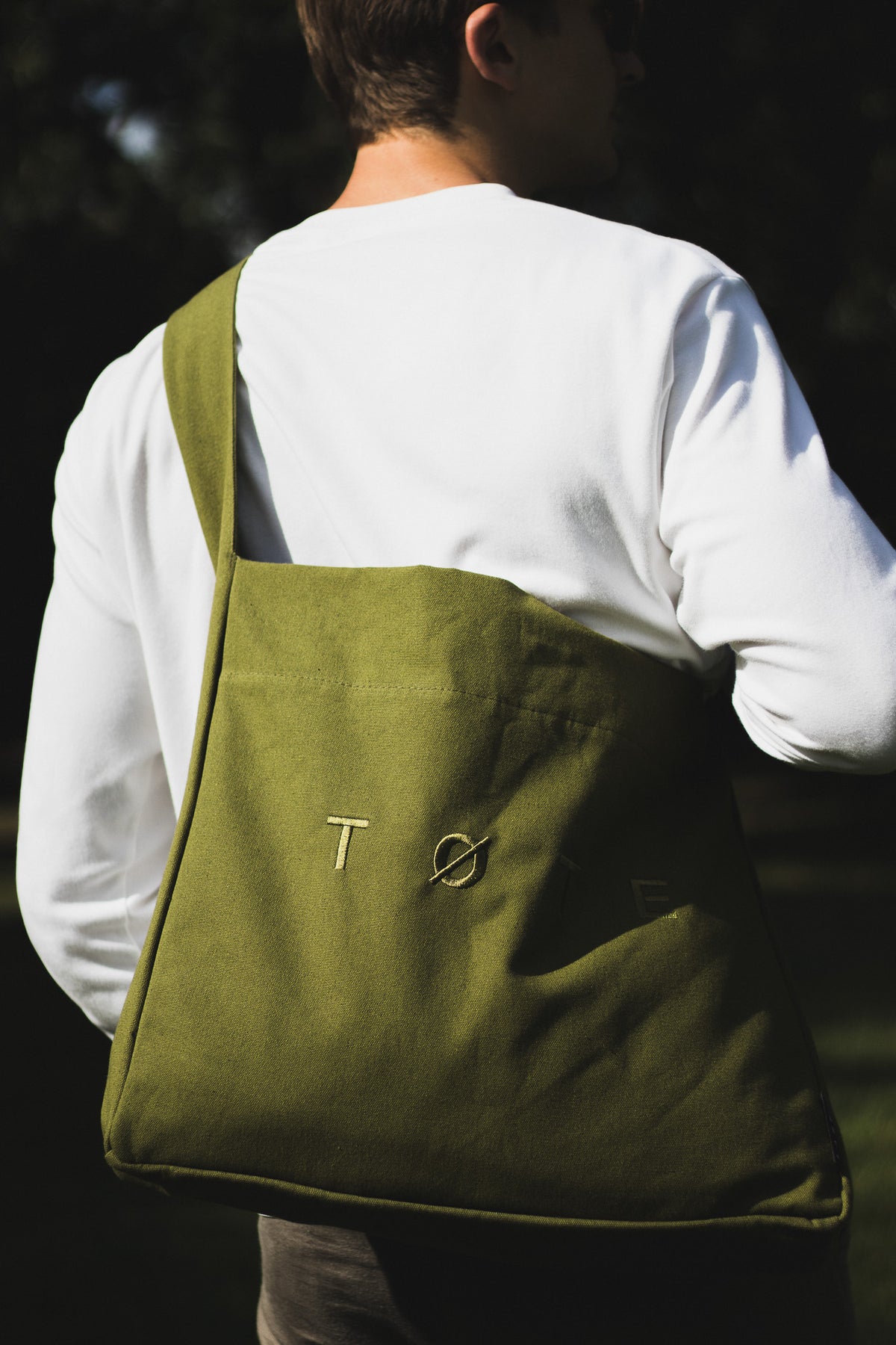Wide-Strap TØTE Bag | Verde kaki