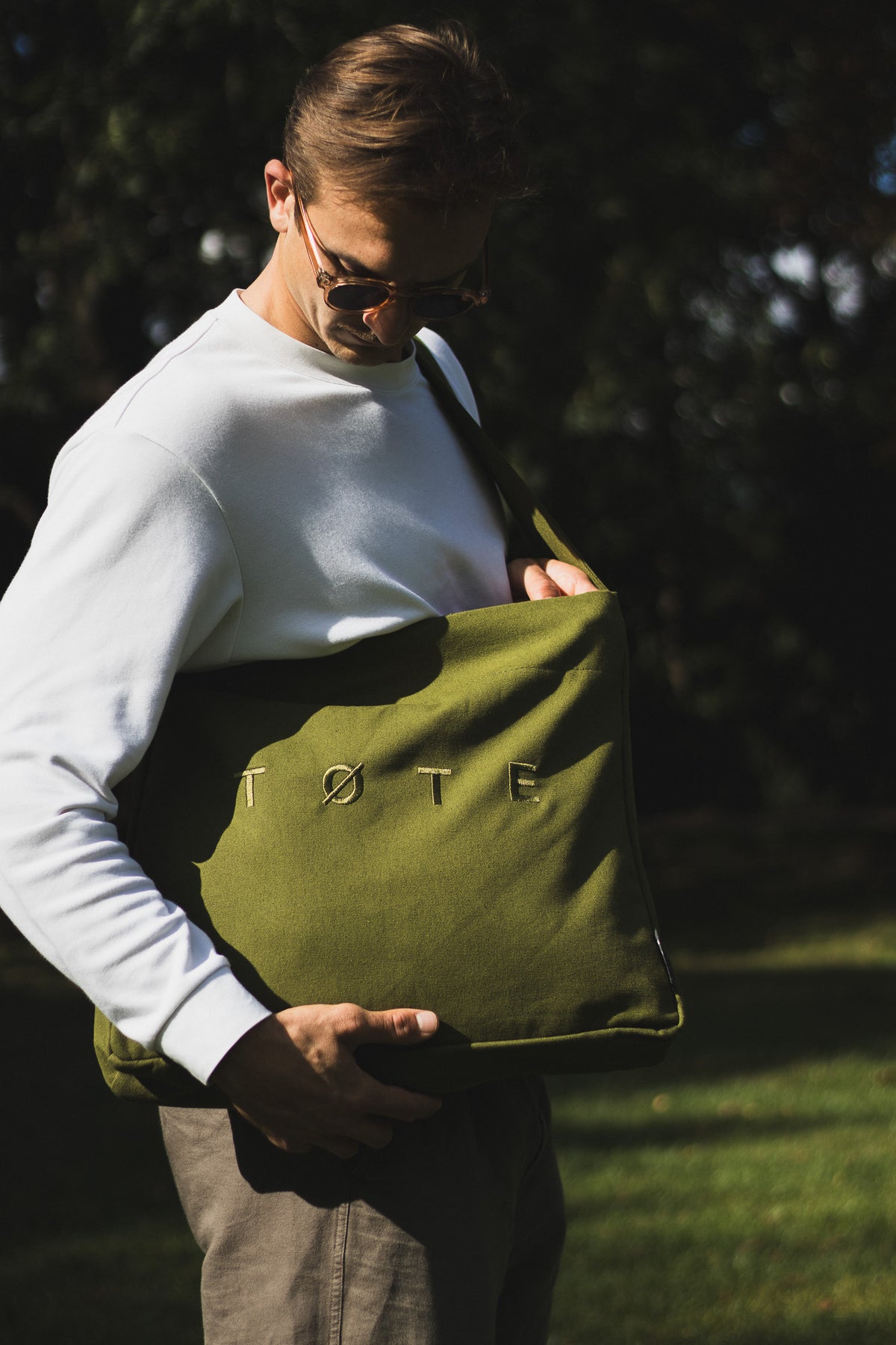 Wide-Strap TØTE Bag | Verde kaki