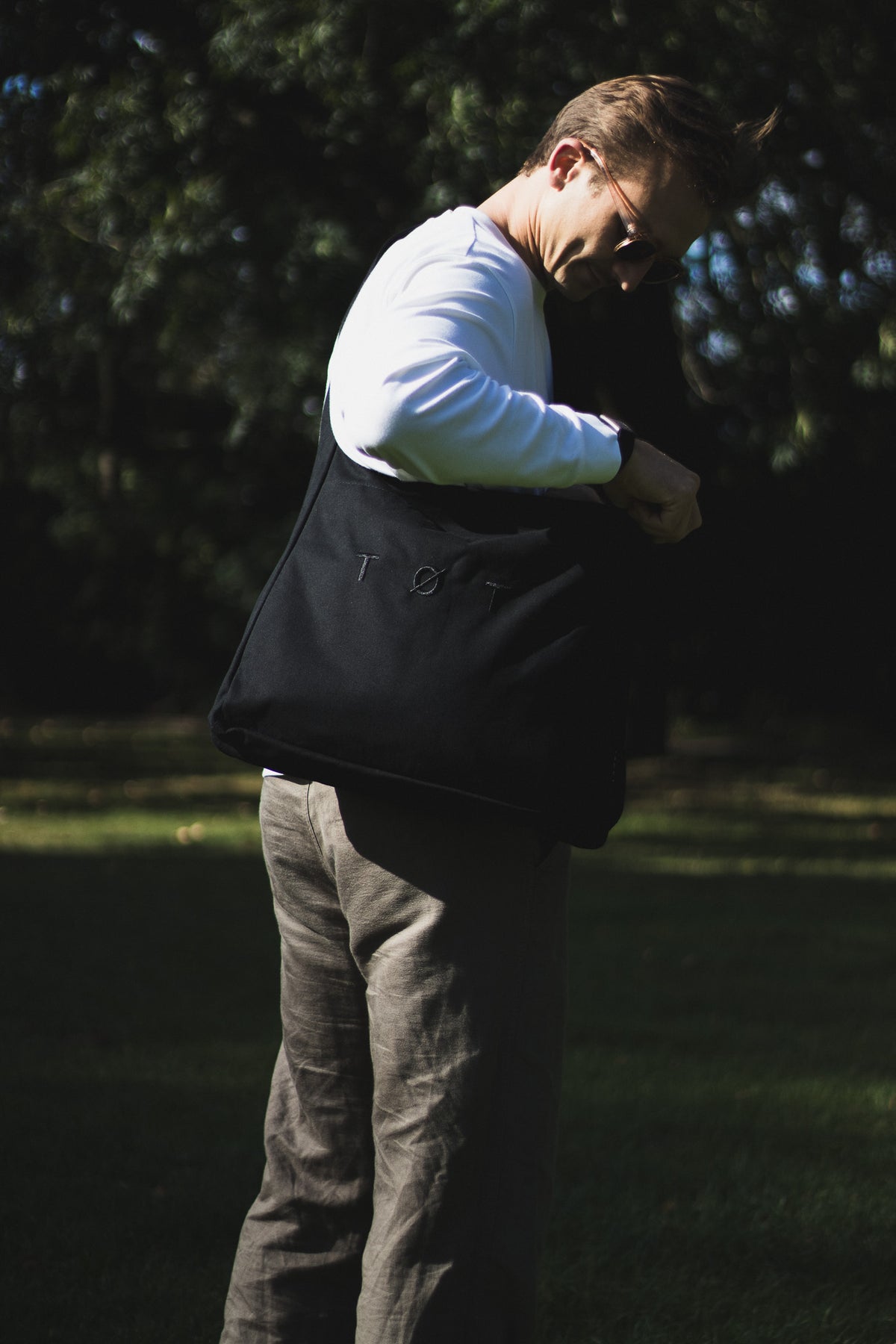 Wide-Strap TØTE Bag | Negro