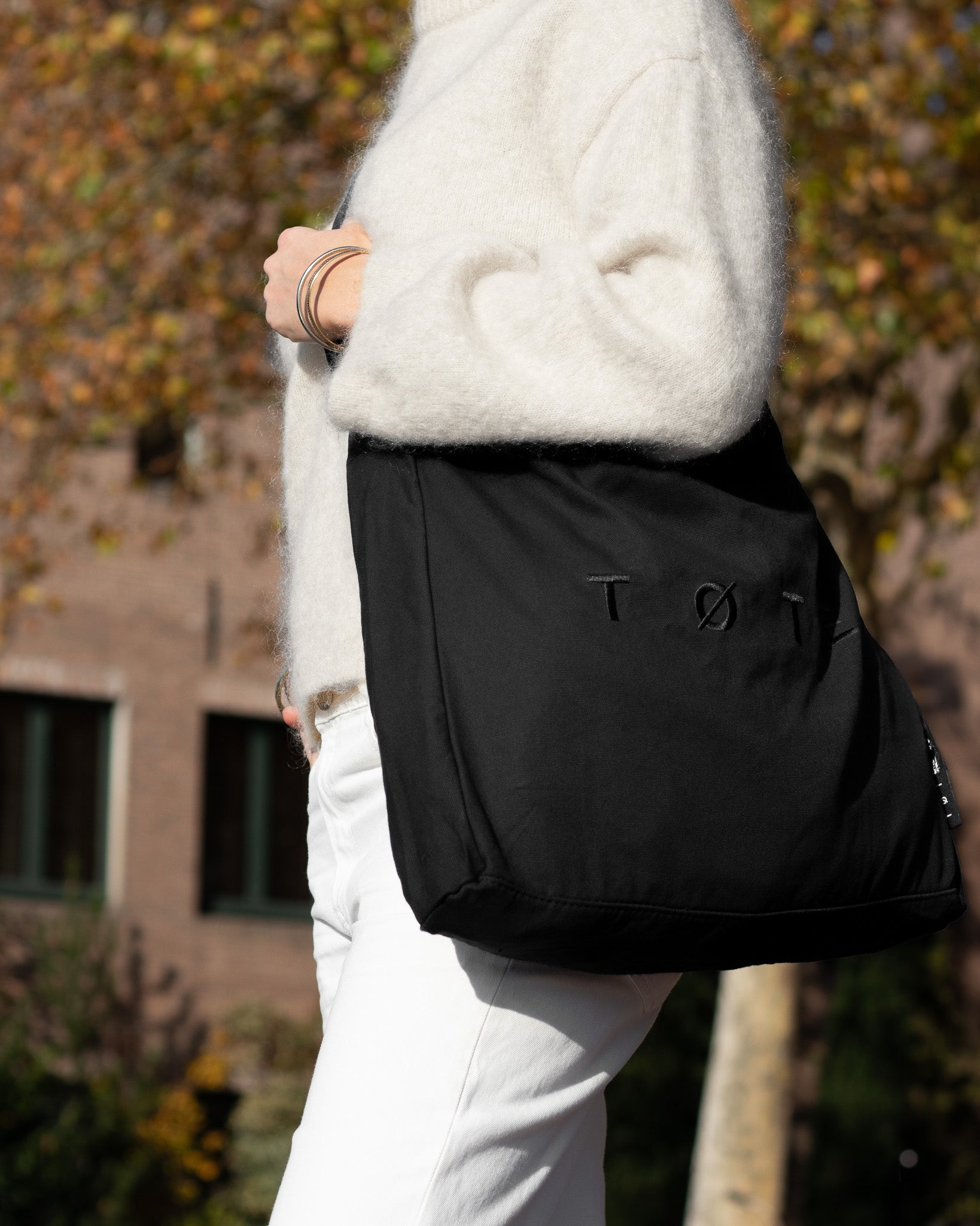 Black TØTE Bag | Stitched