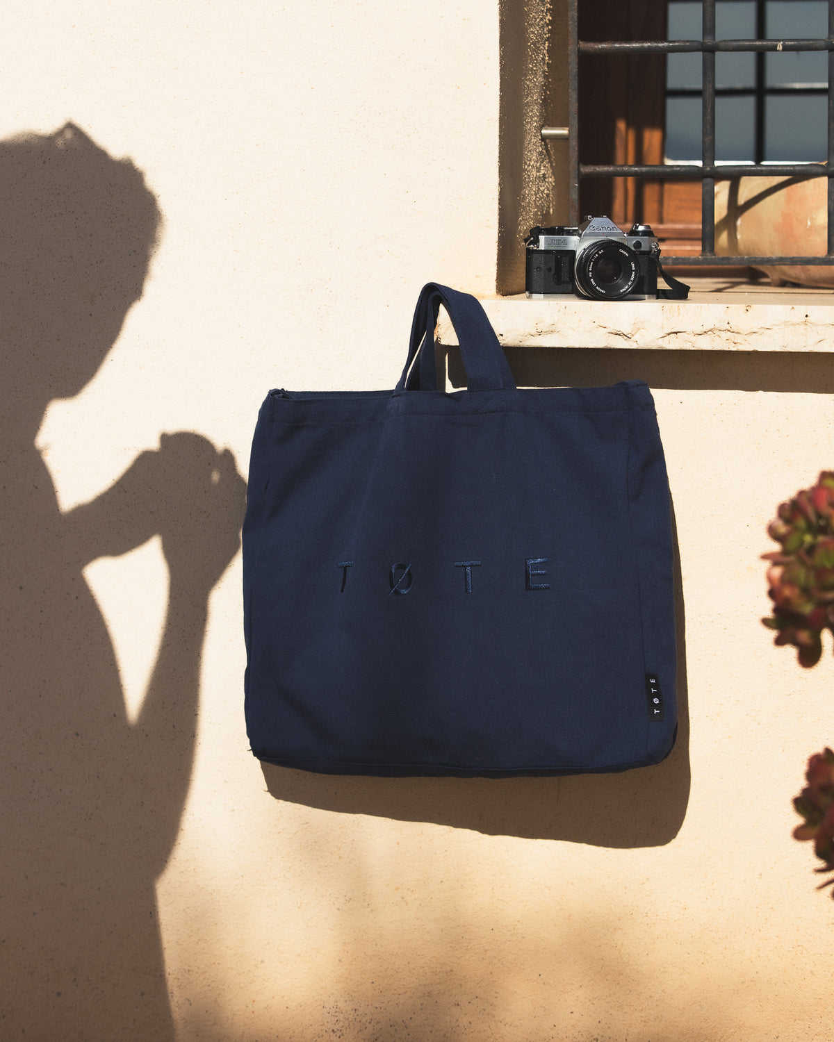 Navy Blue TØTE Bag | Stitched